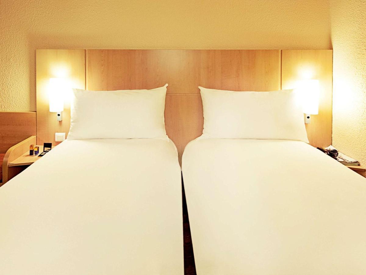 Hotel Ibis Swansea Esterno foto