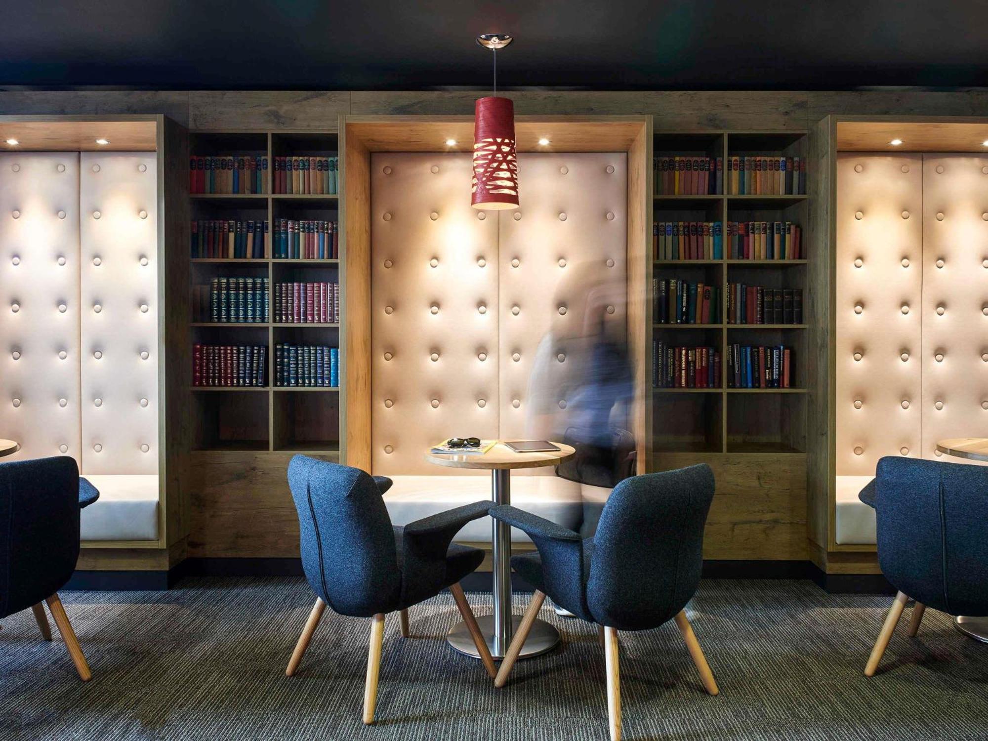 Hotel Ibis Swansea Esterno foto
