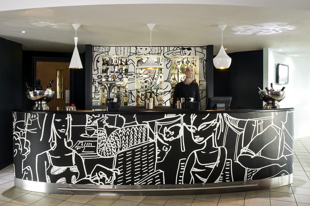 Hotel Ibis Swansea Esterno foto